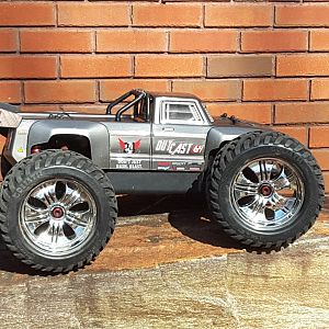 Outcast rolling hpi Goliath wheels & tires