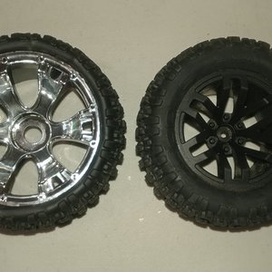 Glueing 2.8 Granite Tires on 3.8 Rims #2