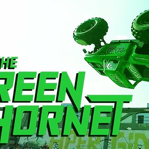 2040 RC - Arrma Granite BLX 3S - The Green Hornet @ Oreste del Buono skatepark
